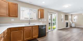 LIGHT AND BRIGHT 3 BED/2.5 BATH HOME IN MONUMENT! Gallery 9