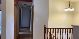 14218 Windsor St Gallery 12