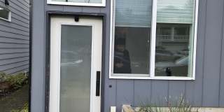 4610 Woodland Park Avenue North Gallery 1