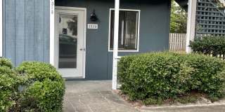 Updated 2 bedroom with 2 bathroom end unit condo! Updated 2 bedroom with 2 bathroom end unit condo! Gallery 1