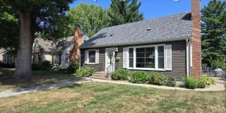 St Louis Park Single Family Home, 2 Car Garage, Fenced Yard, Hardwood floors, available 10/1 St Louis Park Single Family Home, 2 Car Garage, Fenced Yard, Hardwood floors, available 10/1 Gallery 1