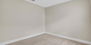 2546 WARREN ACRES Boulevard Gallery 61
