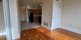 284 Main Street unit: 2D Gallery 1