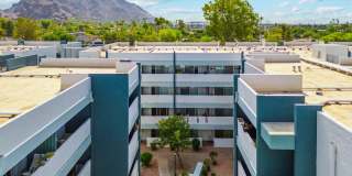 Capri on Camelback Gallery 29
