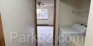 1/2 Off First Full Month's Rent! Lower Level 2 Bedroom 1 Bathroom Apartment Gallery 16