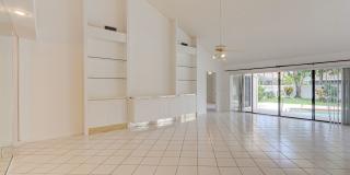 Luxurious 3 Bedroom Oasis with Pool and Beach Access AVAILABLE NOW! Gallery 9