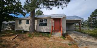 1600 Kings Road. Gallery 1