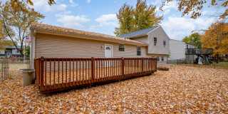 Inviting home with private fenced yard for pets Gallery 26