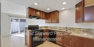 410 N Clark St. Gallery 8