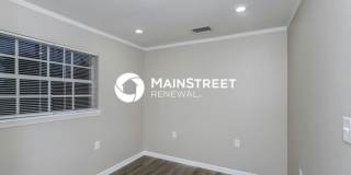 862 Lance Street Gallery 12