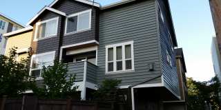 4517 8th Ave Ne Gallery 1