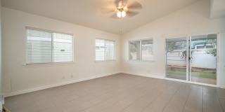 LARGE and SPACIOUS 3bd/3ba/2pkg (SEA COUNTRY) $3900 Gallery 7