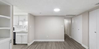 Ten Twelve West Gallery 19