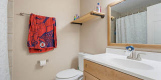 902 Lynn Ln. Gallery 14