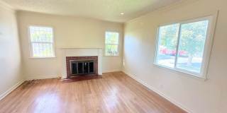 Peaceful Living in Mar Vista Home w/ Spacious Backyard! Gallery 1