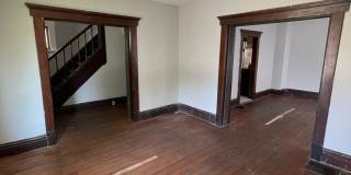 4 bedroom 2 full bath House Gallery 14