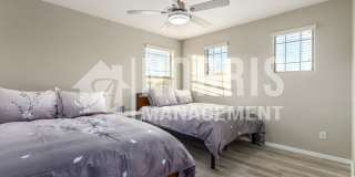 Beautiful Large Furnished Home w/A Pool Gallery 19