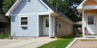 Adorable 2 Bed 1 Bath Home Gallery 1