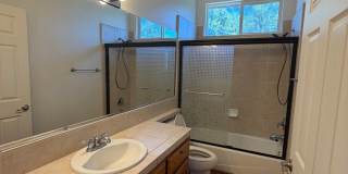 Spacious 5 Bedroom, 3 Bathroom Home in Stockdale Ranch Villas! Gallery 27