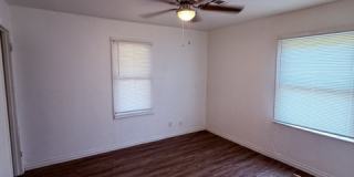 217 W Marshall Dr Gallery 12