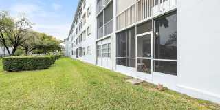 1401 SW 128th Ter Gallery 27