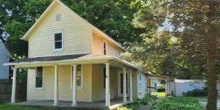 Newly Renovated 4 Bed, 1.5 Bath with 2 Bonus Rooms! Gallery 1