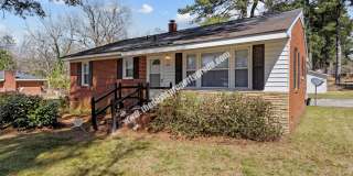 Nice home on quiet street!!! Gallery 1