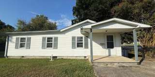 3 bedroom, 1 bath House Gallery 1