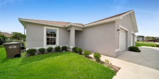 4106 SW 7th Pl Gallery 1