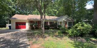 2102 Oakcrest Court Gallery 1