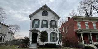 598 N Broadway Gallery 1