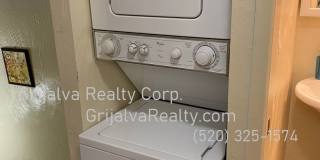 Furnished 2 Bedroom Condo with Community Pool Close to the UofA! (Speedway/Euclid) Gallery 13