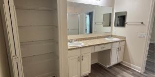 1159 MACFARLANE AVENUE Gallery 31