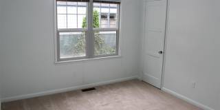 RENOVATED BALLARD 3 BED, 2 BATH DUPLEX UNIT FOR RENT CLOSE TO ALL Gallery 12