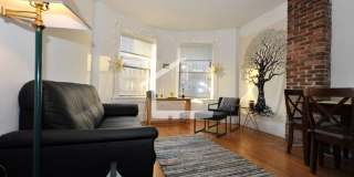 Large 4 bed unit for all the Mission Hill area schools! Gallery 5