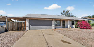 Charming 4BR House in Phoenix Gallery 27