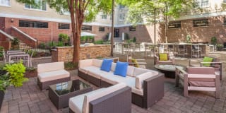 Courtyard at Jefferson Gallery 10