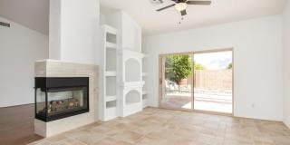 9162 N TREASURE MOUNTAIN Drive Gallery 7