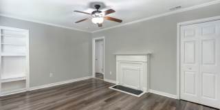 Large East Savannah 2BR/1BA Home For Rent Gallery 4