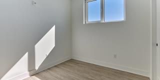 Avenue V - Senior Housing Gallery 29