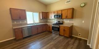 5 Bedroom on Falcon Gallery 34