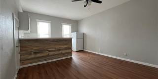 224 W Saint Louis Street Gallery 3