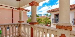 674 Ocean Blvd Gallery 38