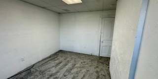 Charming 3 Bed 1 Bath Home! Recently Updated! Gallery 24