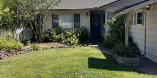3 bed 2 bath house in the Prospect Heights Neighborhood 3 bed 2 bath house in the Prospect Heights Neighborhood Gallery 1