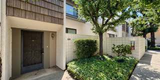 2 Bedroom/2.5 Bathroom Townhouse Fashion Park Villas Across Shops at Santa Anita Gallery 3