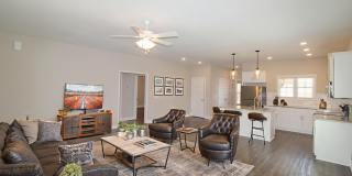 22 Grove Circle Gallery 1