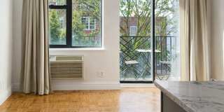 99 Kingsland Avenue Gallery 1