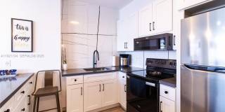 20 E Island Ave Gallery 18