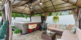 9508 N Military Trl Gallery 29